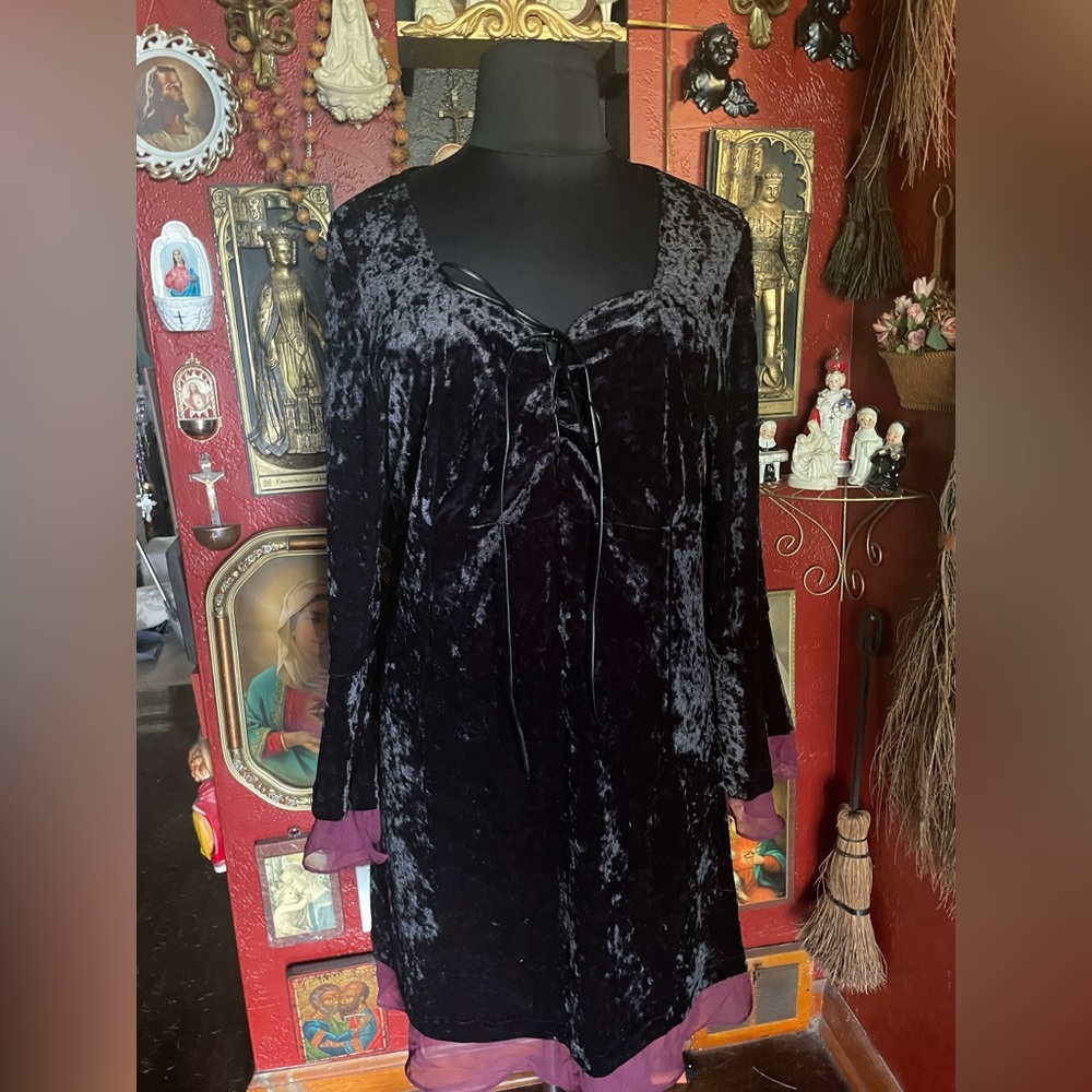 Witchy plus size dress